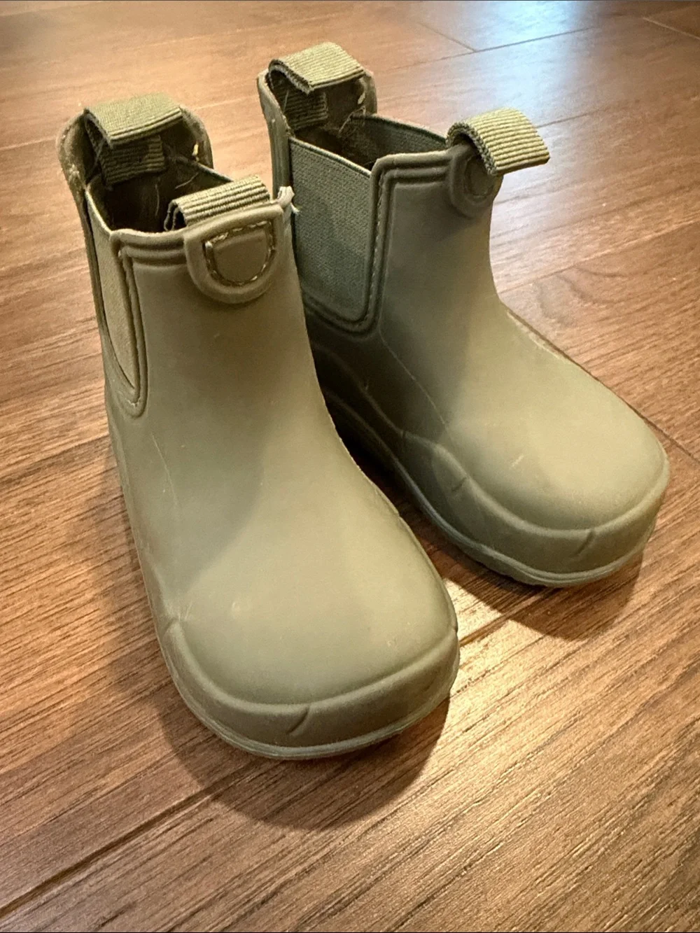 Zara Olive Green Kids Chelsea Rain Boots Size EU 22 - C8-129